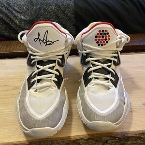 Kyrie infinity size 9.5